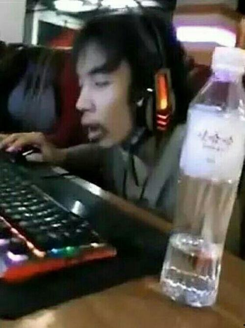 焦美美爆料网吧大神视频,焦美美独家爆料视频揭秘